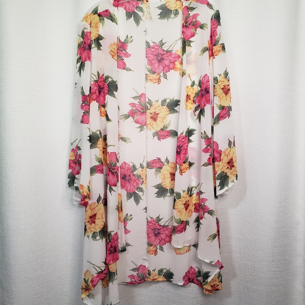 NWOT Pink & Yellow Floral Kimino/Swim Coverup 3x